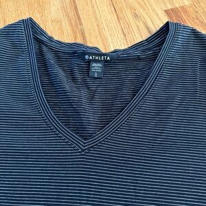 ATHLETA V-Neck Tee Stretch Black Short Sleeve Crop, Size Large